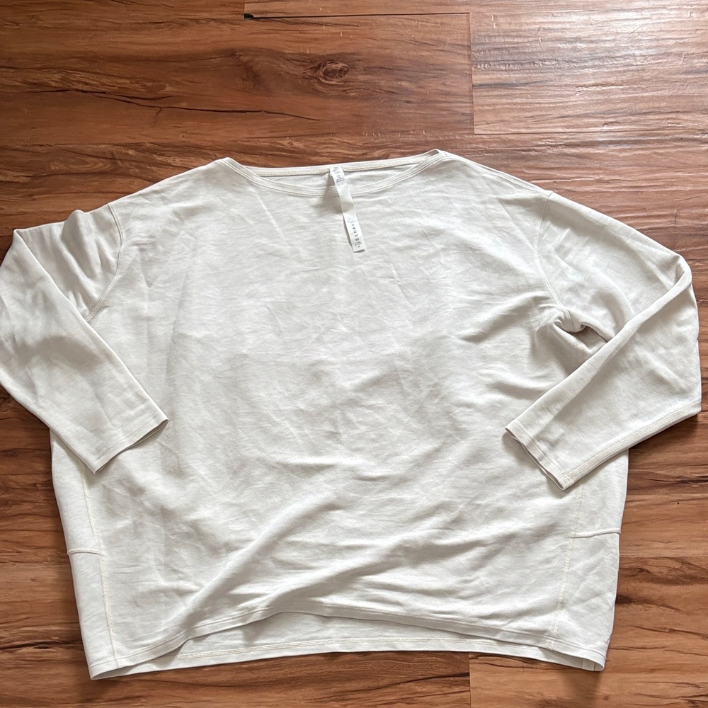 Lululemon oversized top
